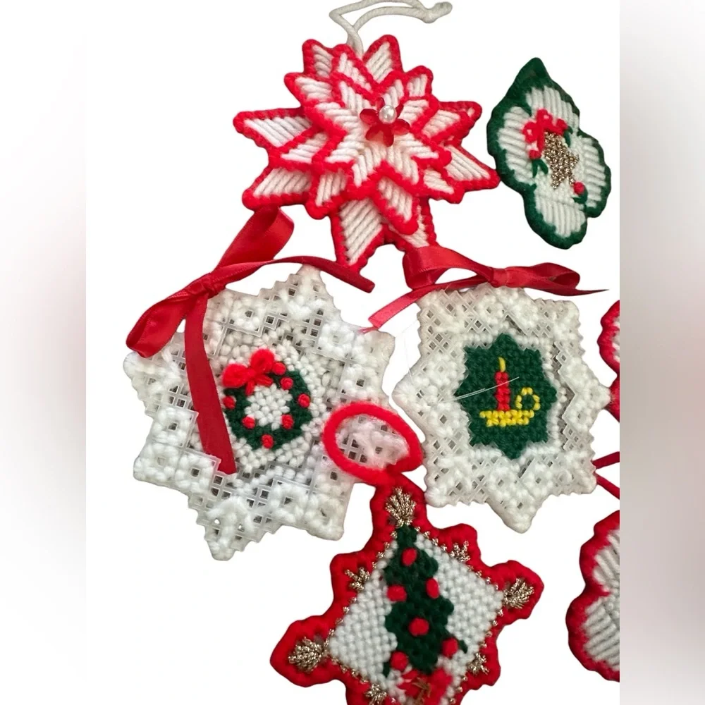 Vintage lot‎ of 7 Needlecraft Hand Made Christmas Ornaments